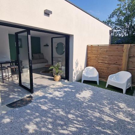Le Patio : Studio Avec Exterieur Saint-Barthélemy-d’Anjou Kültér fotó