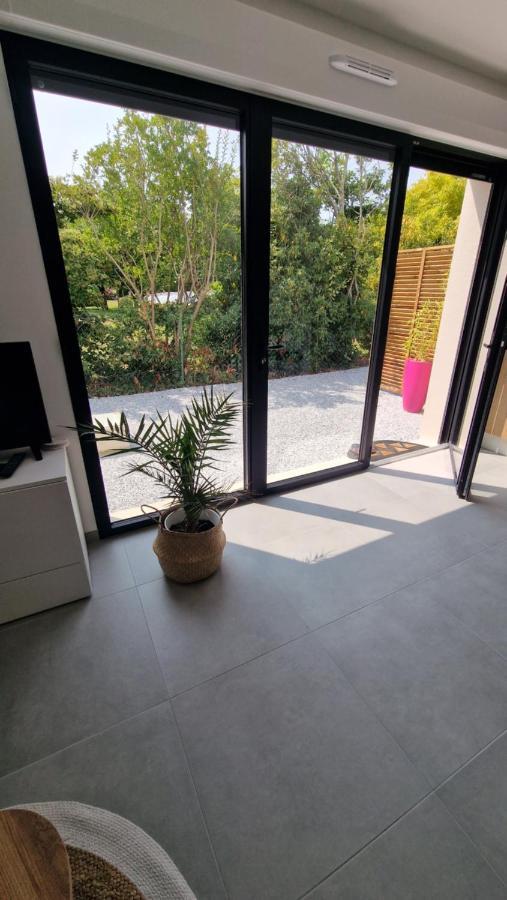 Le Patio : Studio Avec Exterieur Saint-Barthélemy-d’Anjou Kültér fotó